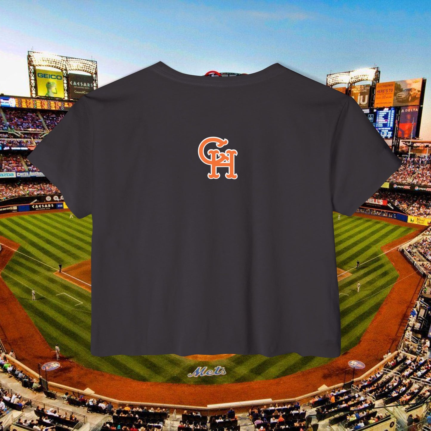 The Grand Slam Womens Crop
